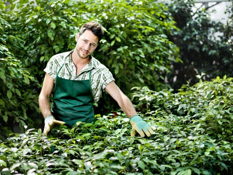 Trusted landscaping payment methods with PCI-compliant processing and data protection